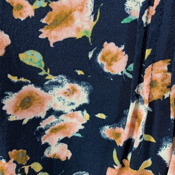 Lauren Conrad Blouse - Picture 6 of 13